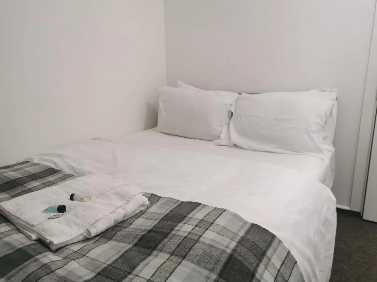 Guest house Ella'S Place Hotel Luton